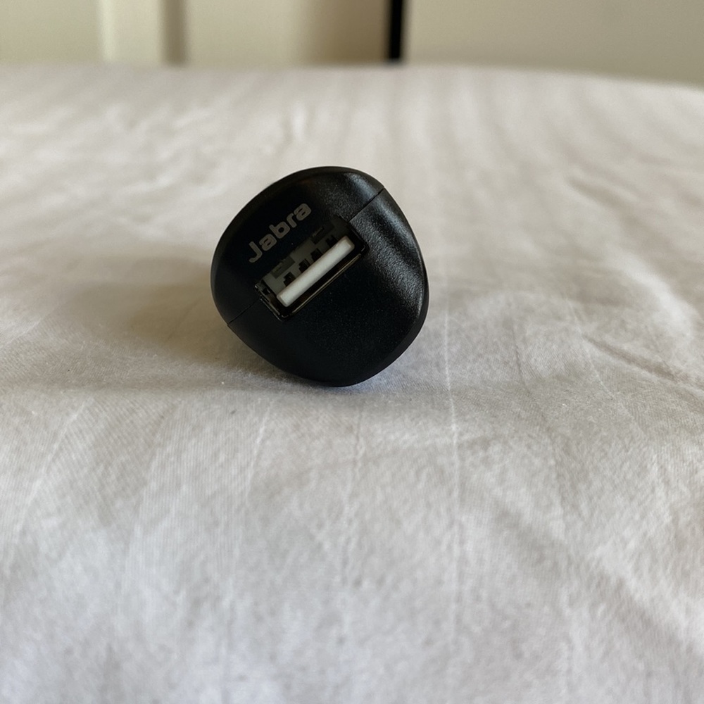 Car USB Charger - Picture 2 of 7